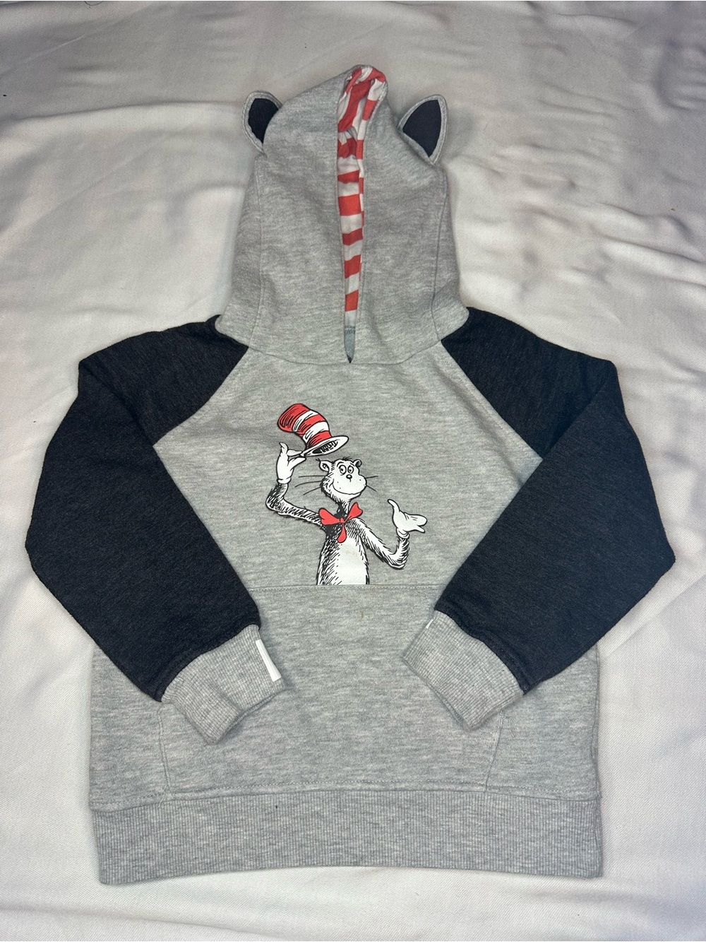 Dr. Seuss Grey Hoodie with‎ Red & White Striped Hood Lining size 5T